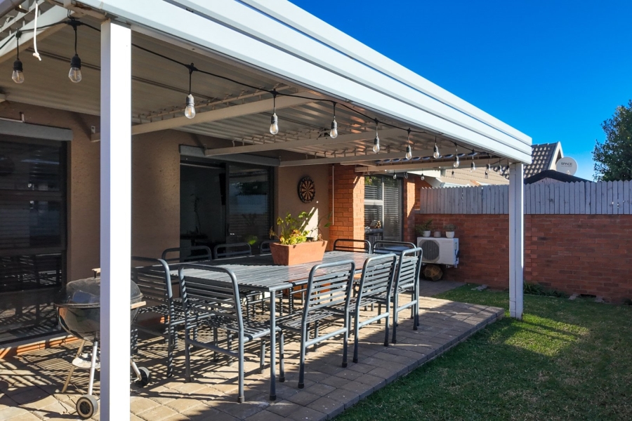 2 Bedroom Property for Sale in Groenvlei Sh Free State